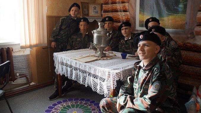 26 августа 2018 Парк СССР принимал воспитанников Томского кадетского корпуса.